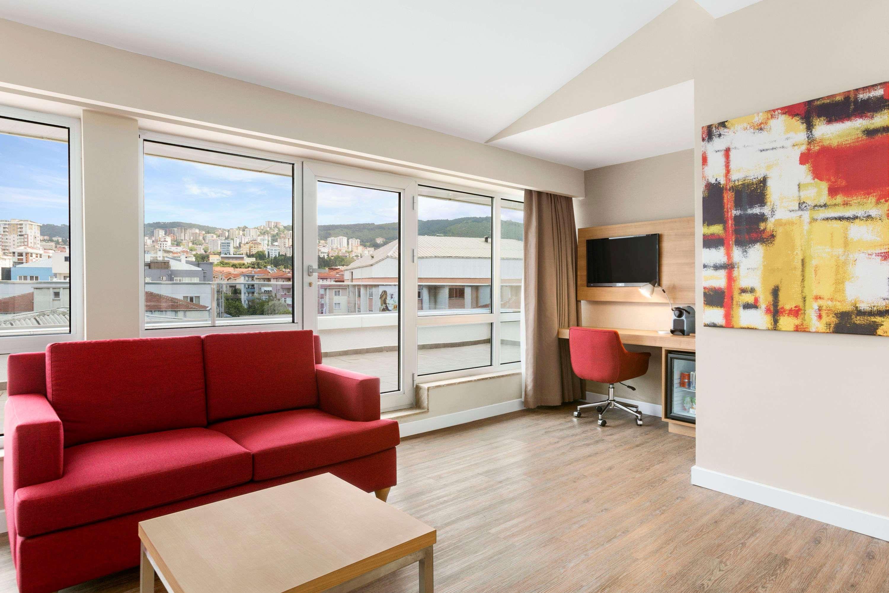 Ramada Encore Kartal Hotel 4*