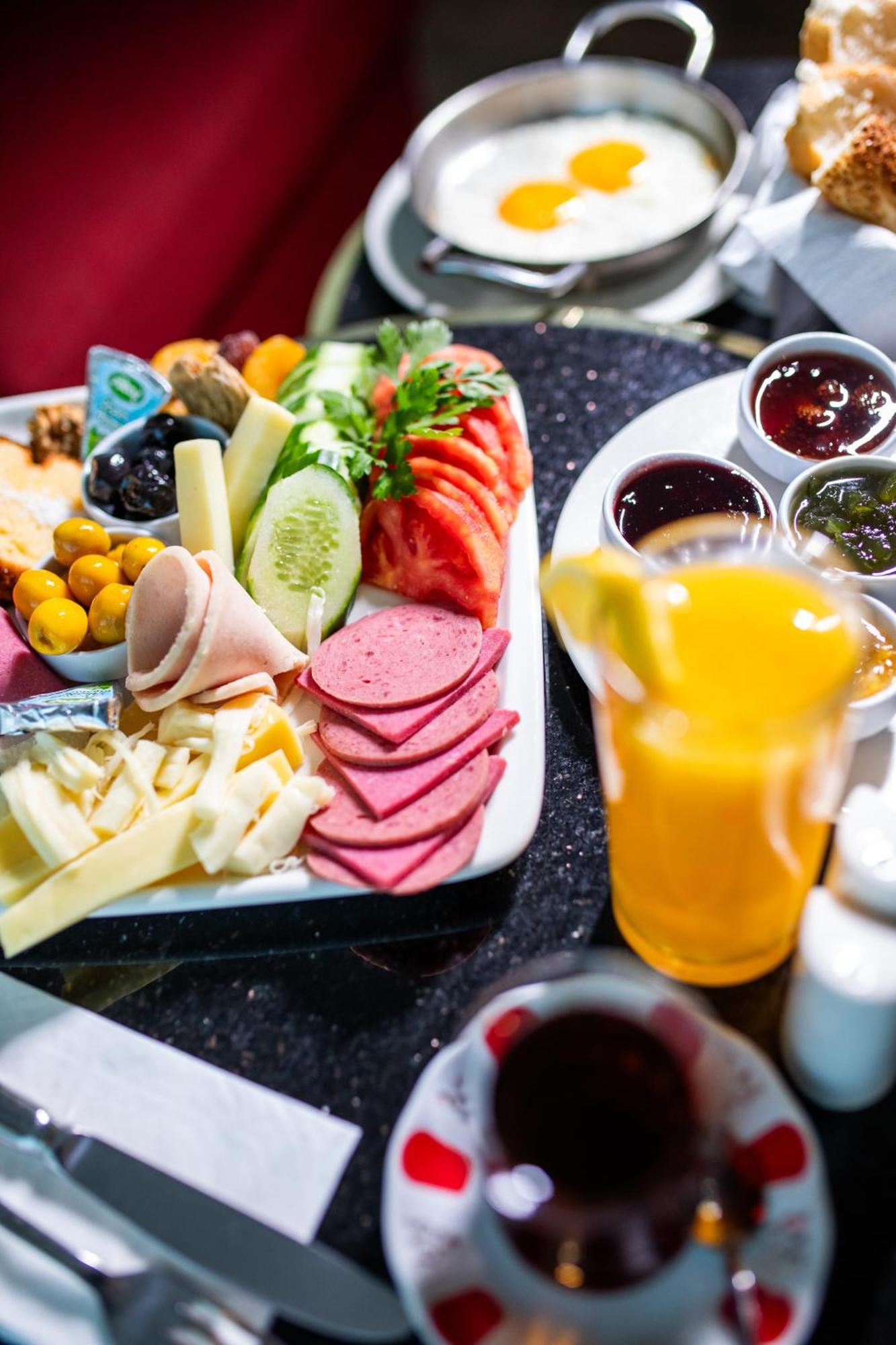 Ramada Encore Kartal Hotel 4*